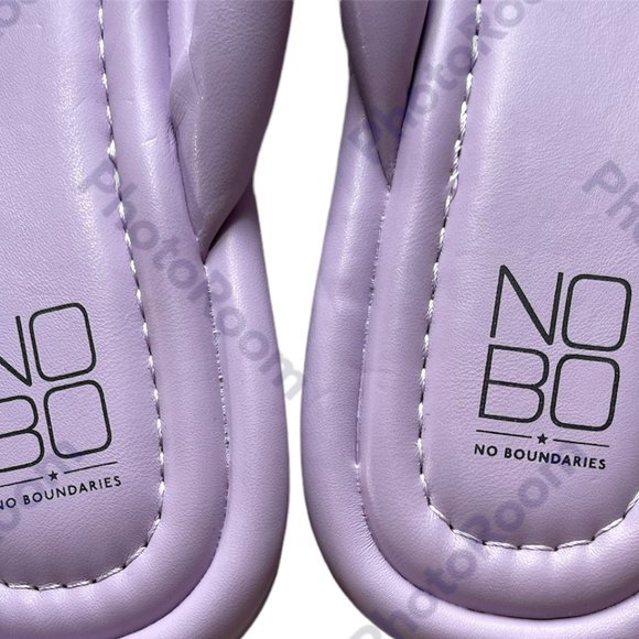 Women's Flip Flop Sandals, Time and Tru, Size-8W. Color-Black, NWT - Picture 3 of 5